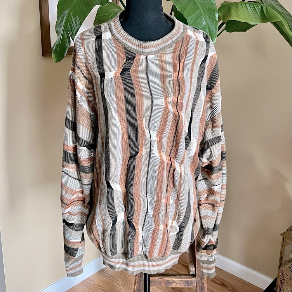 VINTAGE Miko 3D Knit Wool Blend Sweater